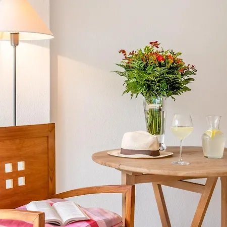 Hotel-residence La Pinede 호텔 3*