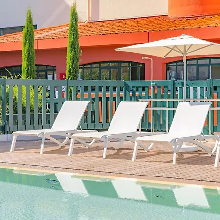 Hotel-residence La Pinede 호텔 3*