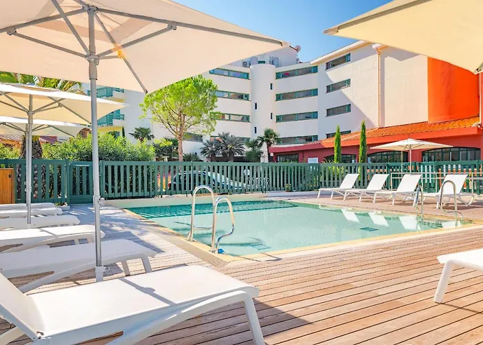 Hotel-residence La Pinede Otel 3*